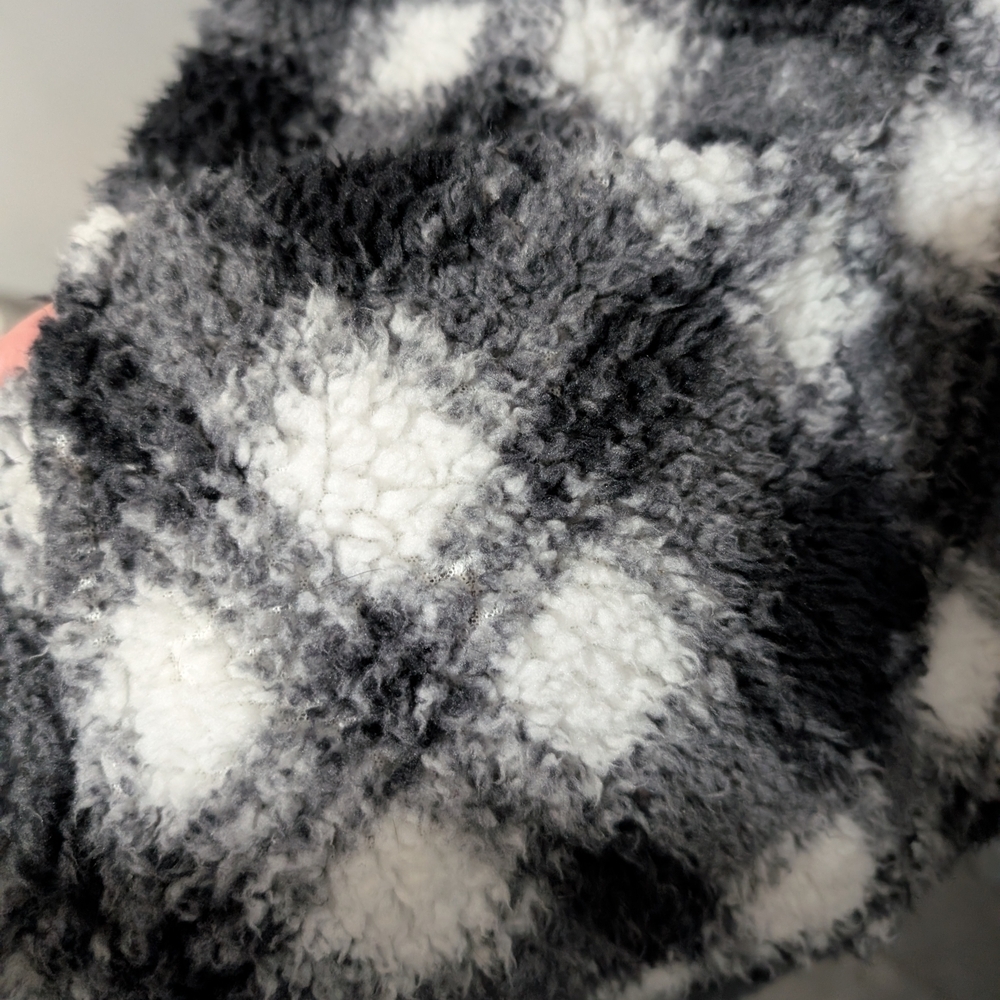 White River Black and White Plaid Personal Throw Blanket With Pockets Cozy - Picture 4 of 6